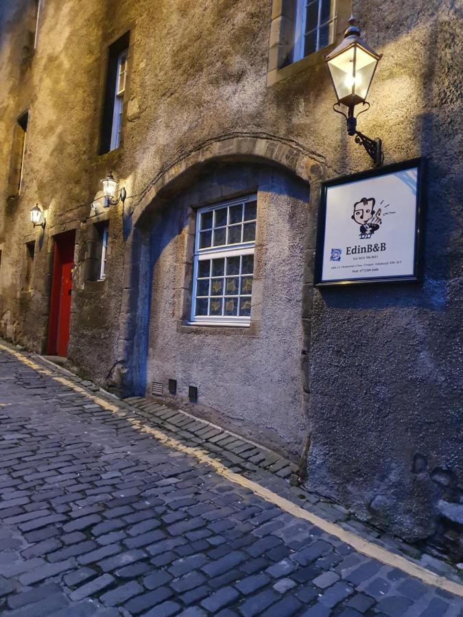 Edinb&B 외부 사진